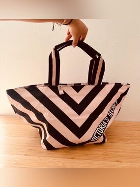 Victoria's Secret Pink and Black Chevron Weekend Tote